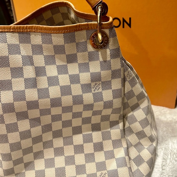 Louis Vuitton Damier Azur Artsy MM Shoulder Bag - Picture 10 of 12